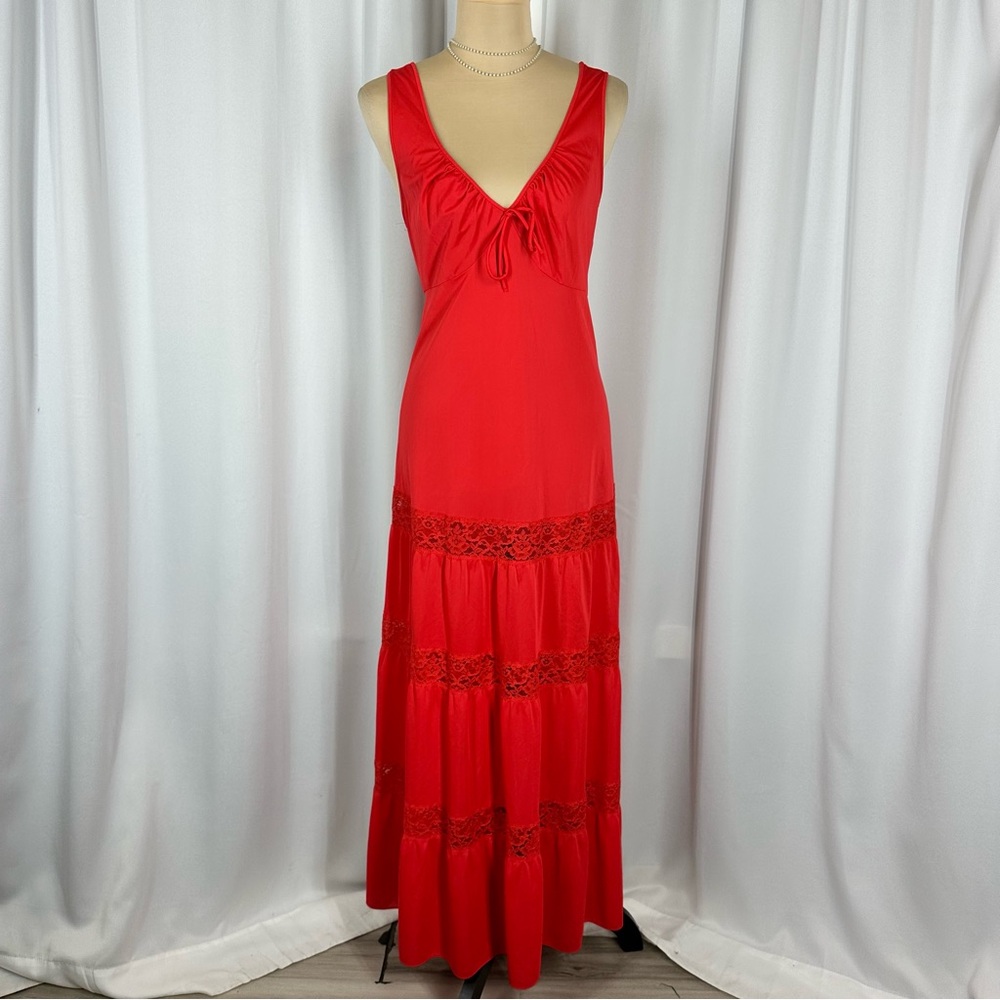 Vtg ShadowLine Slip Dress Gown Sz M Red Satin Lace V Neck Tiered Nightgown EUC!